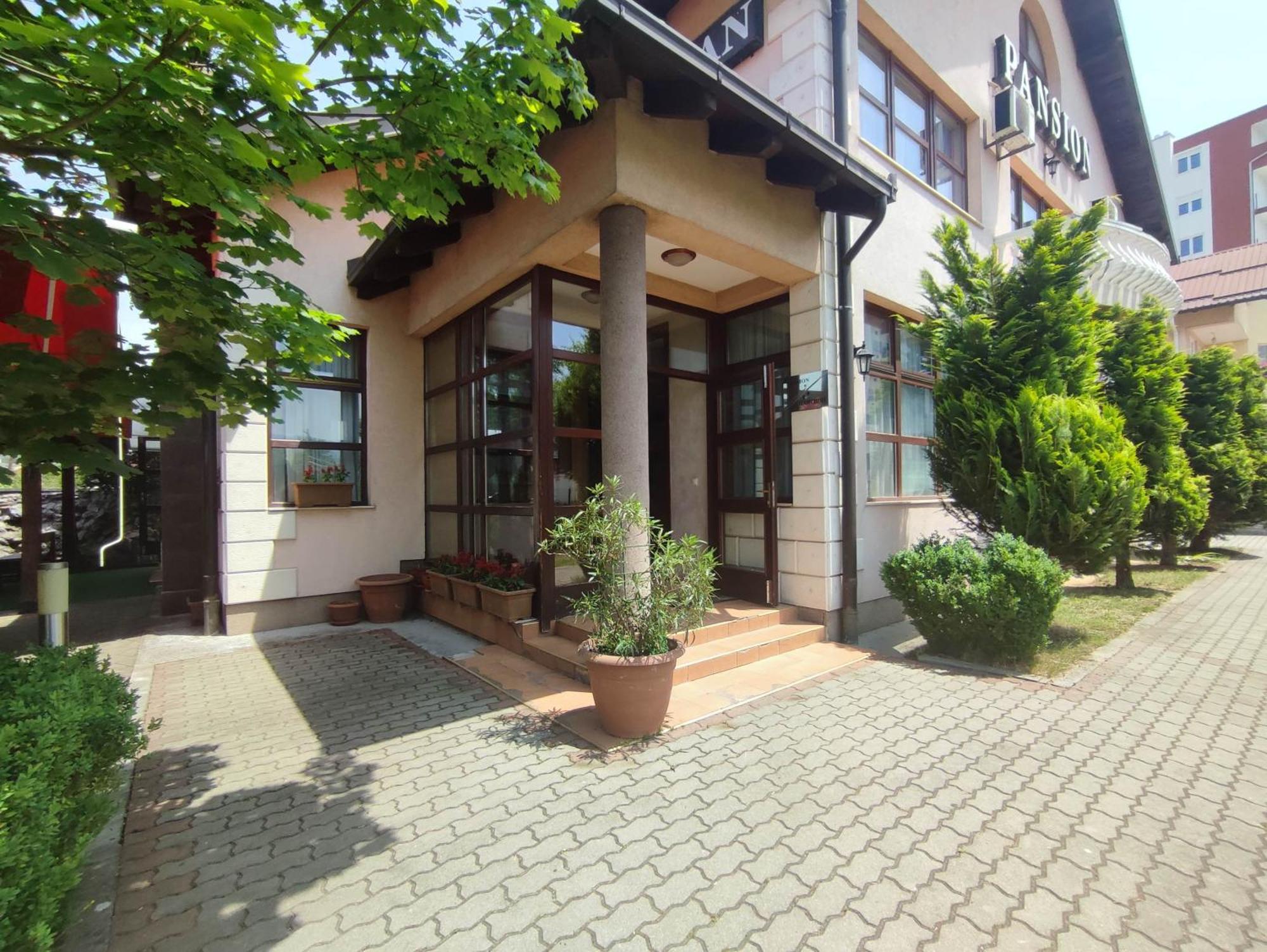 Pansion Kamin Lukavica Exterior foto